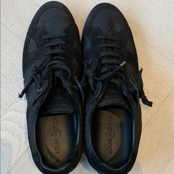 Louis Vuitton Men’s Black Sneakers - Picture 4 of 5